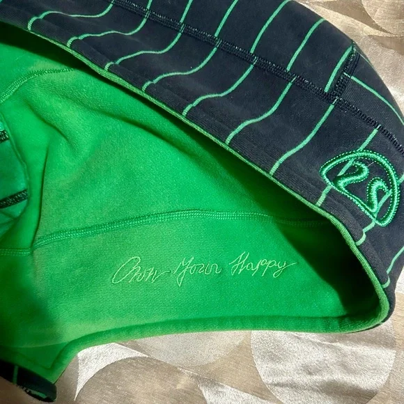 Lululemon hoodie - Picture 5 of 8